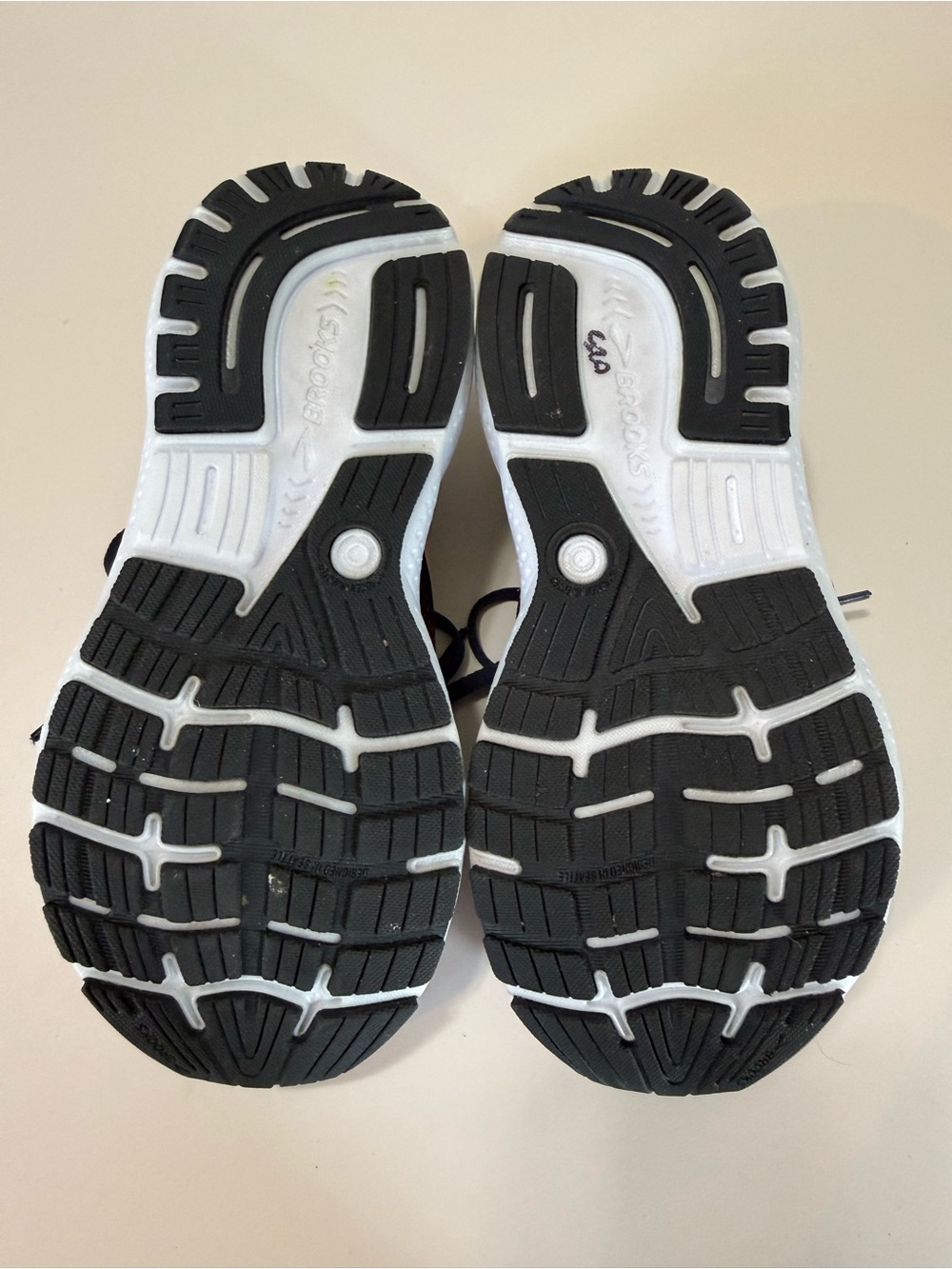 Brooks Women's Ghost 16 Sz 7 - Picture 5 of 6